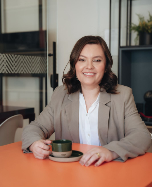 Rebecca Capelari advogada em londrina inss